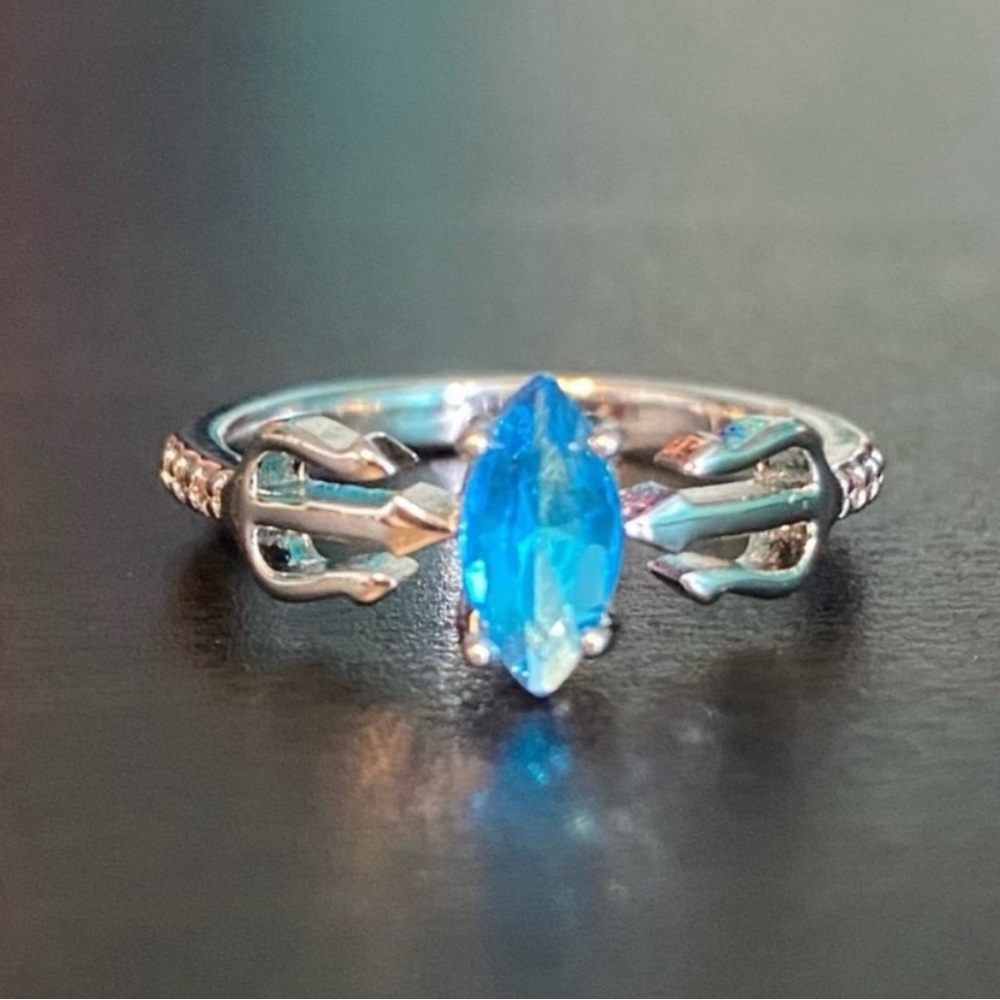 Fragrant Jewels Little Mermaid Trident Ring Blue/Silver- Size 6.